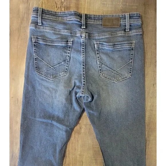 BKE Jake Straight Jeans Mens 36x32 Blue Denim Stretch Western Whiskered Cowboy - Picture 7 of 12